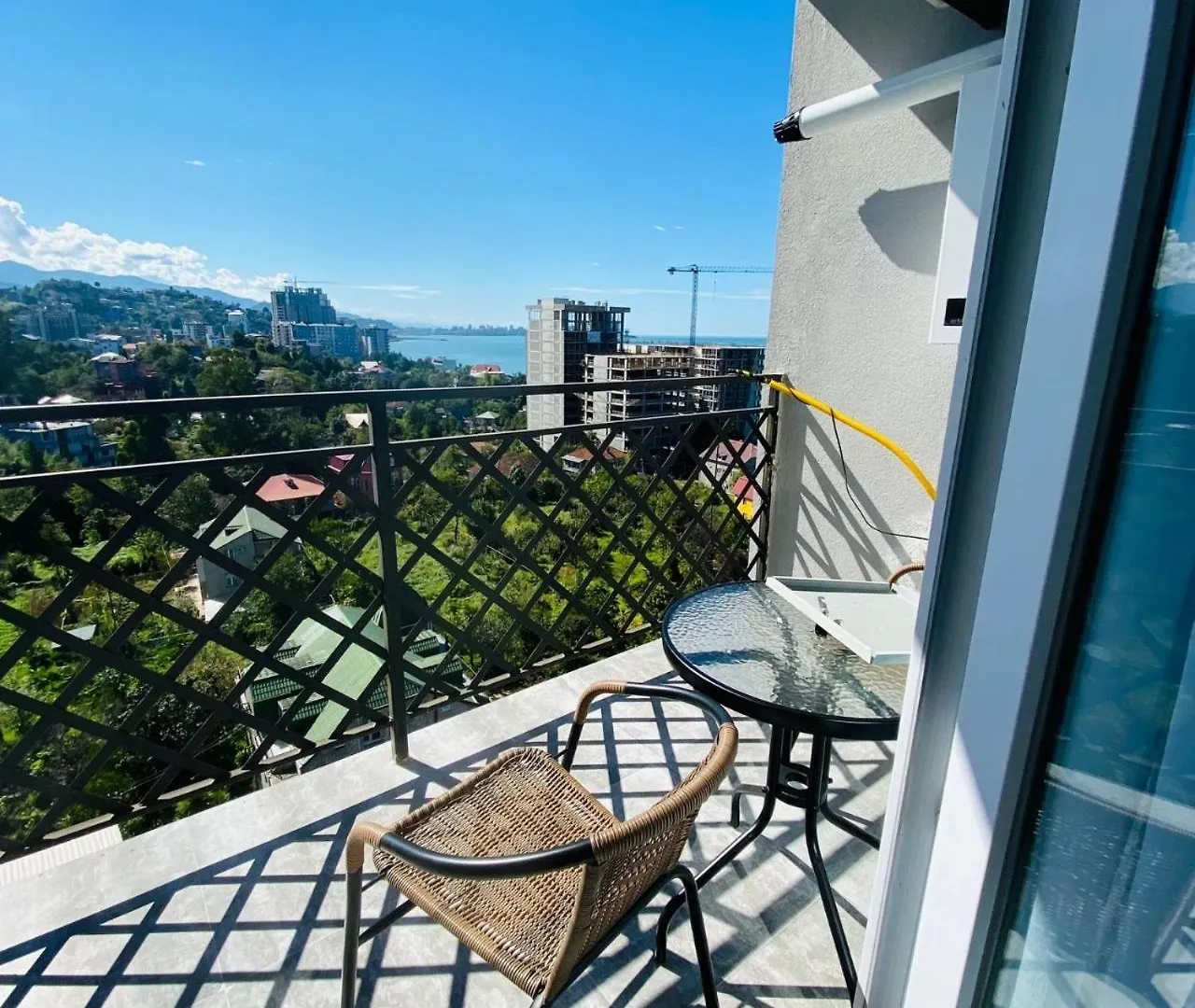 Apartment Green House Batumi